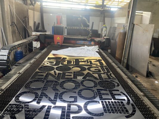 Cắt Laser Kim Loại: Giải Pháp Gia Công Chính Xác Cho Ngành Công Nghiệp Hiện Đại