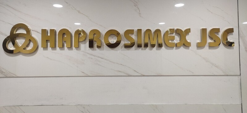 Bảng hiệu inox không LED Thủ Đức – Hiển thị sắc nét, tiết kiệm điện