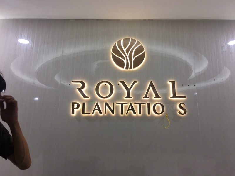 Chữ inox hắt sáng chân LED – Giải pháp chiếu sáng hiệu quả tại Thủ Đức