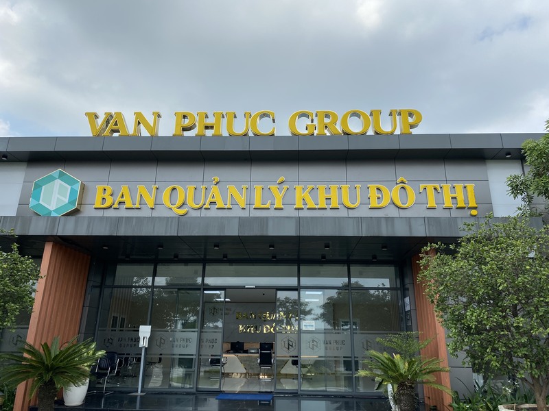 Dịch vụ chữ inox đa dạng kiểu dáng tại Quận 3.