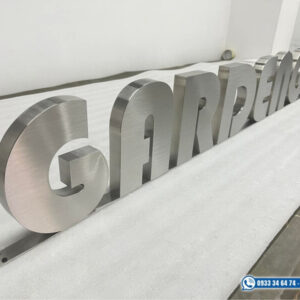 Chữ nổi inox thẩm mỹ, bền chắc.