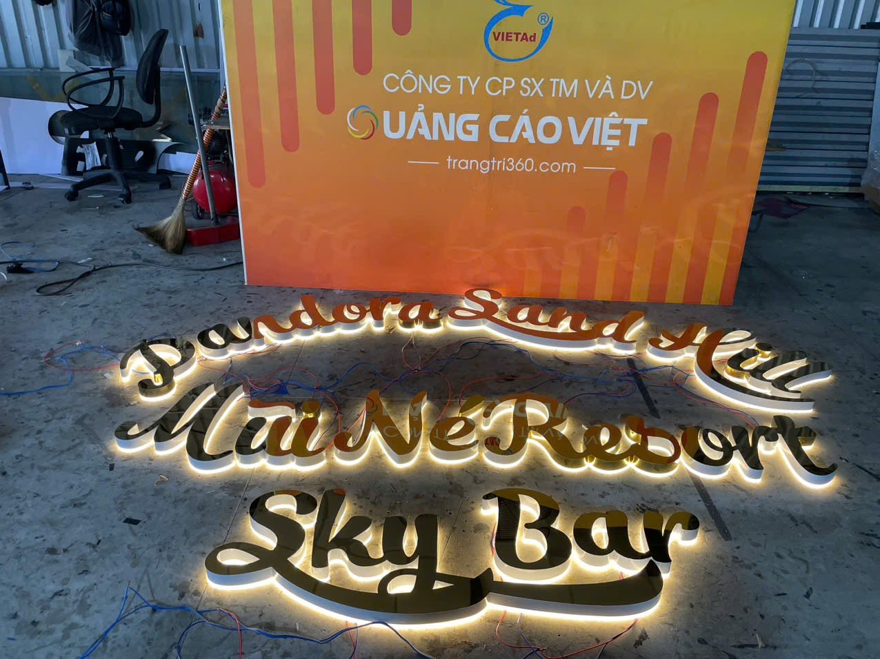 Chữ inox hắt sáng chân LED – Giải pháp chiếu sáng hiệu quả tại Thủ Đức - Image 8