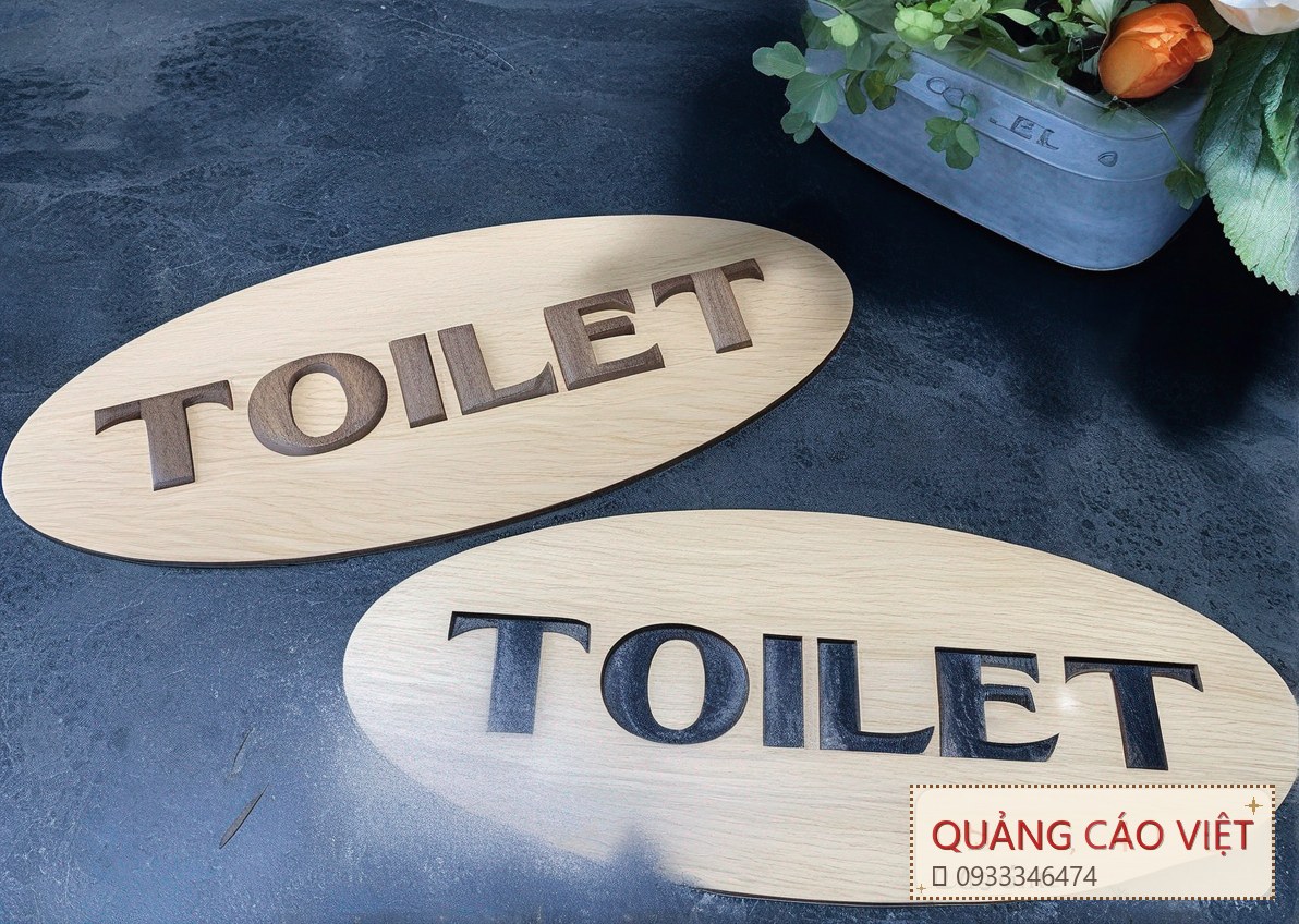bảng toilet gỗ - mẫu 1 - Quảng Cáo Việt