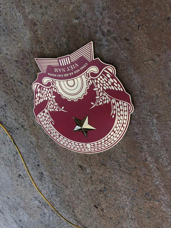 gia-cong-ngoi-sao-inox-vang-6